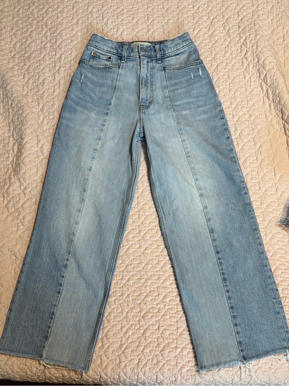 Abercrombie & Fitch Light Wash Wide Leg Jeans